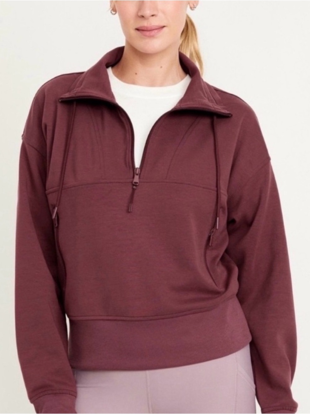 Old Navy Women's Dynamic Fleece Sweatshirt in Maroon